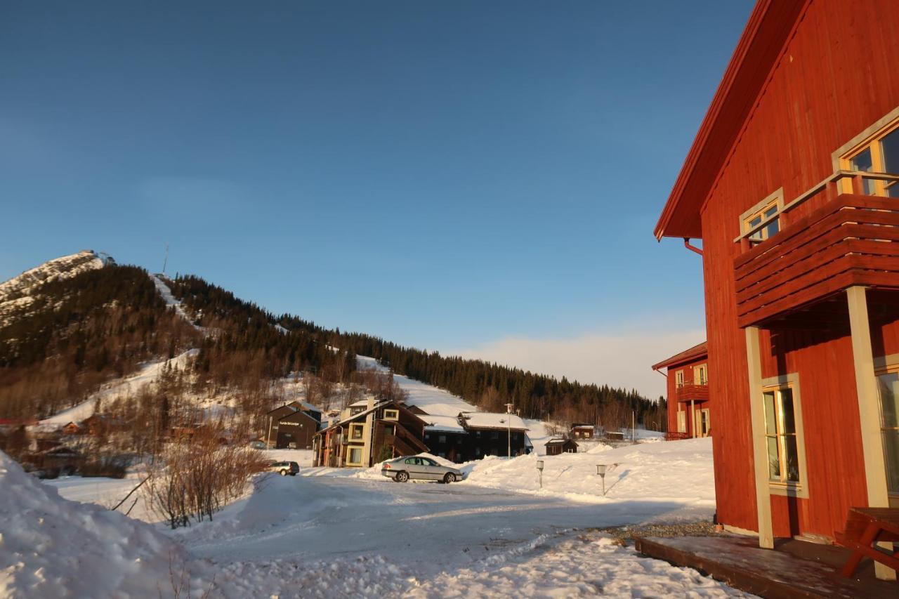 Funaesdalsporten Roeda Husen Funaesdalen 外观 照片